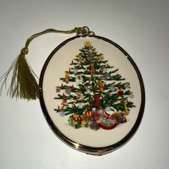 NIB Lenox 2020 Annual Ornament - Picture 2 of 4